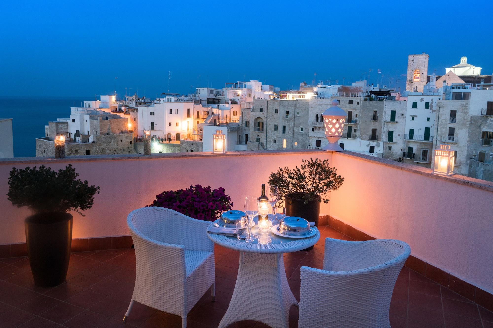 Covo Dei Saraceni Hotel Polignano a Mare Bagian luar foto