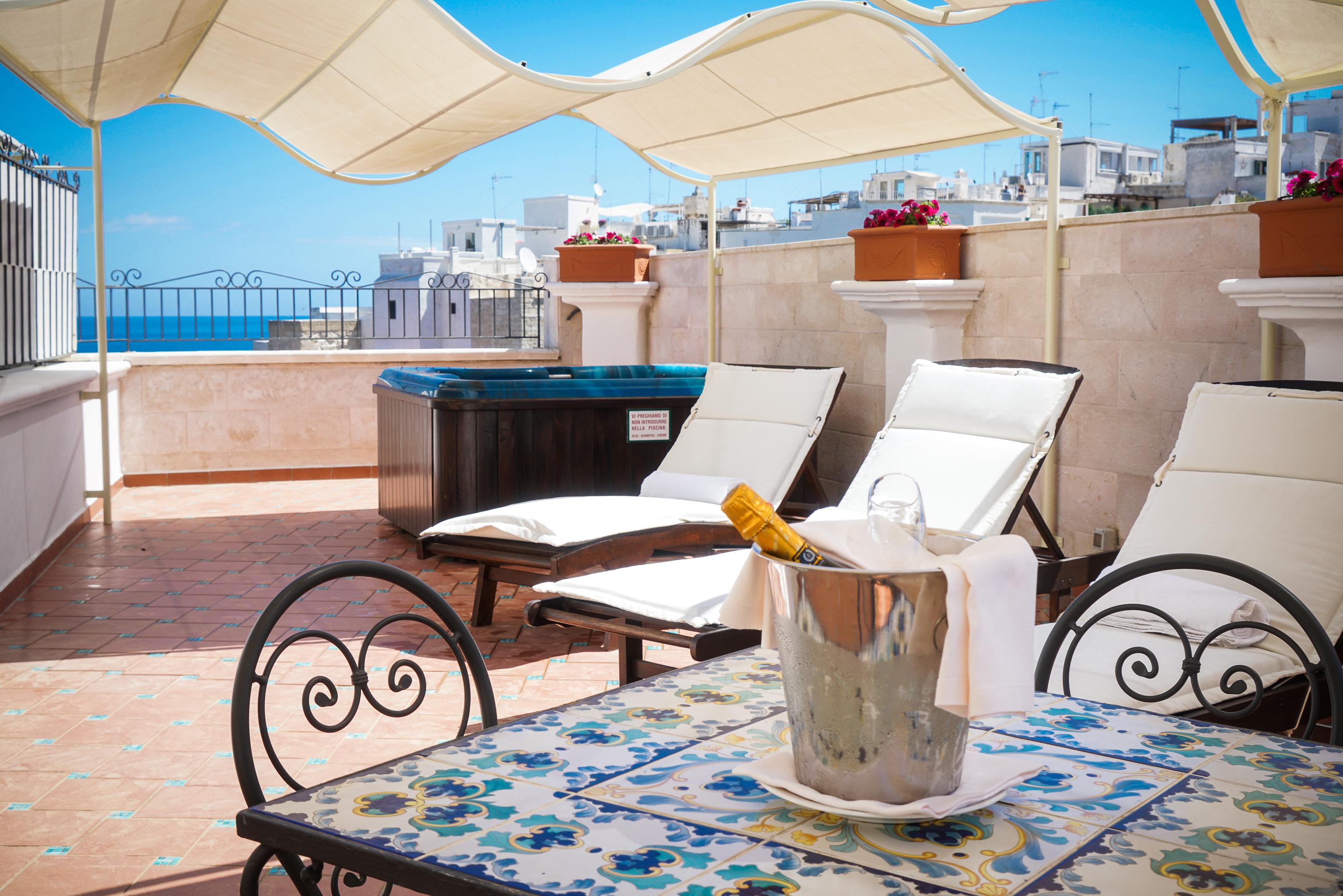Covo Dei Saraceni Hotel Polignano a Mare Bagian luar foto