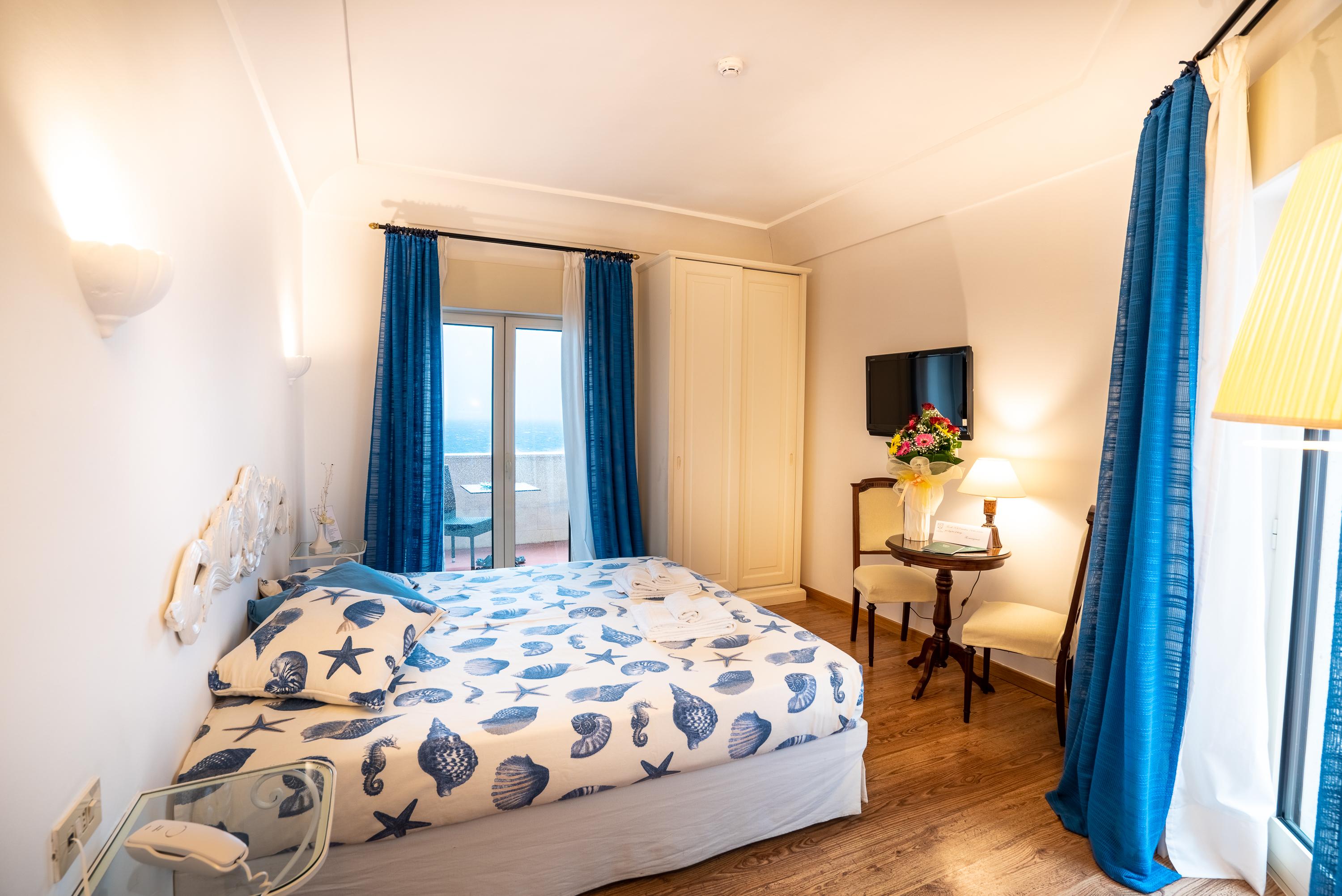 Covo Dei Saraceni Hotel Polignano a Mare Bagian luar foto