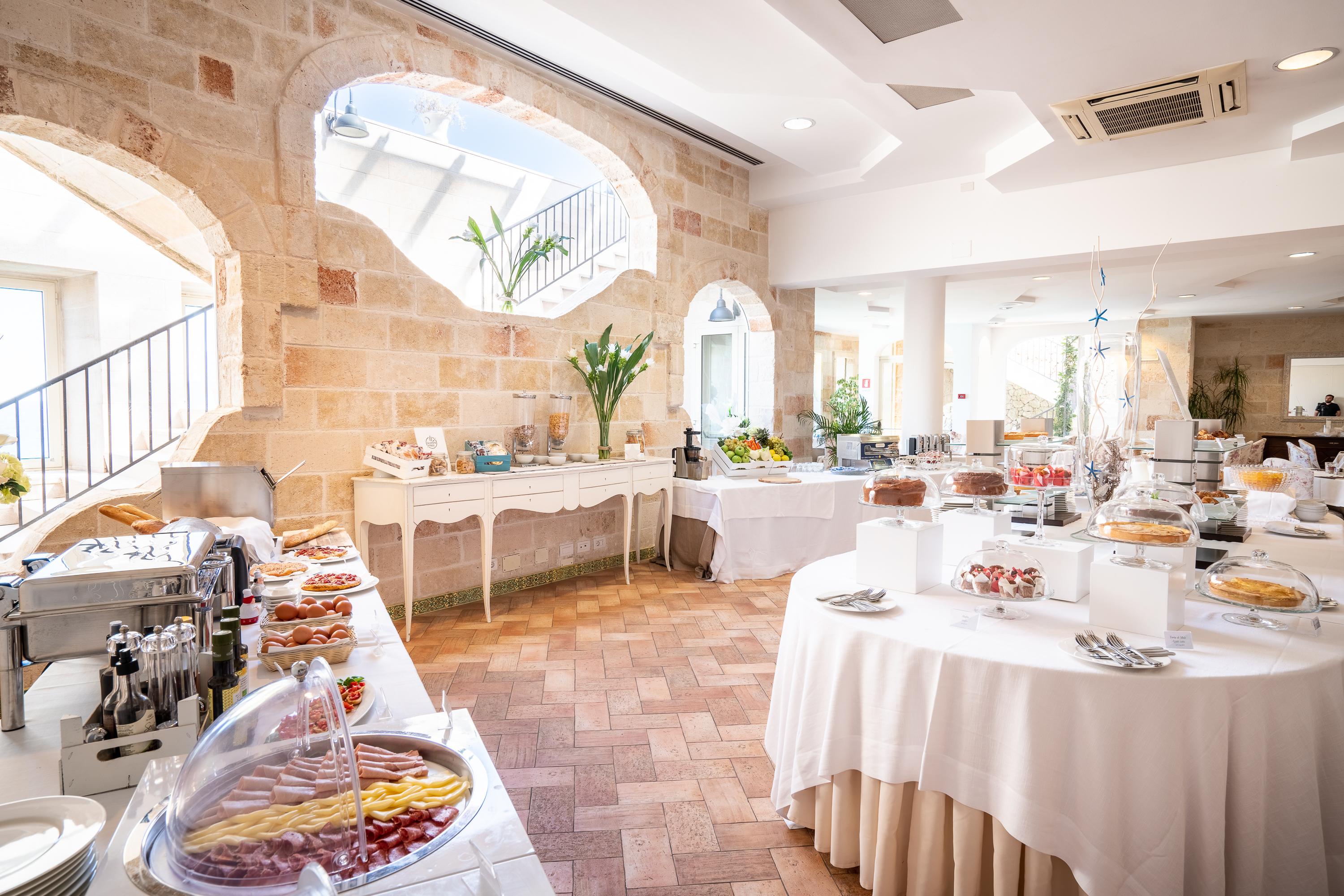 Covo Dei Saraceni Hotel Polignano a Mare Bagian luar foto